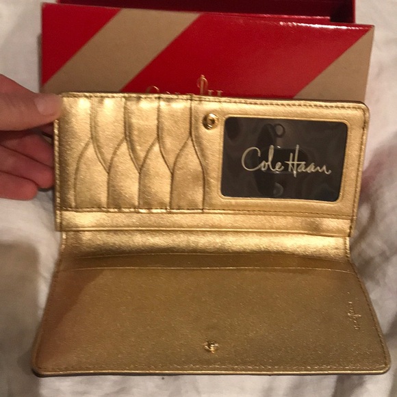 Cole Haan wallet NWOT - Picture 2 of 4